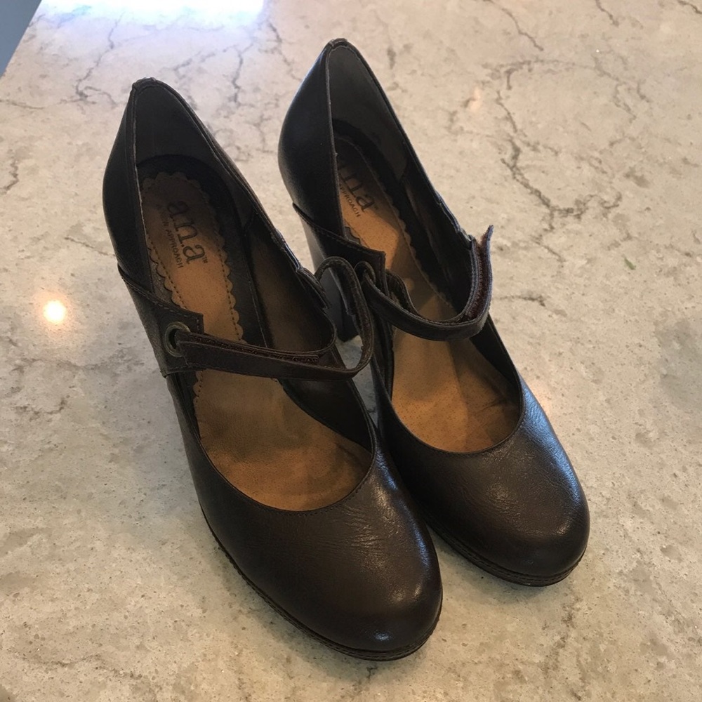 A.N.A Brown Heels